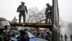 Criza din Kazahstan. Poliţia afirmă că zeci de protestatari au fost 