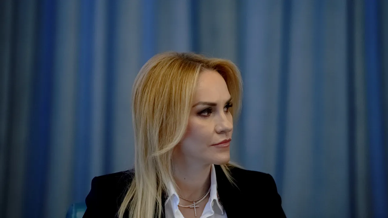 Două partide din Opoziţie îi cer demisia Gabrielei Firea