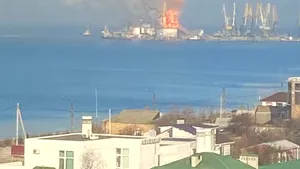 Portul Berdiansk, un oraş din regiunea Zaporojie din sud-estul Ucrainei, ar fi incendiat