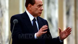 Berlusconi critică birocraţia din Italia, din cauză că a reuşit cu greu să-şi facă o fântână în vilă