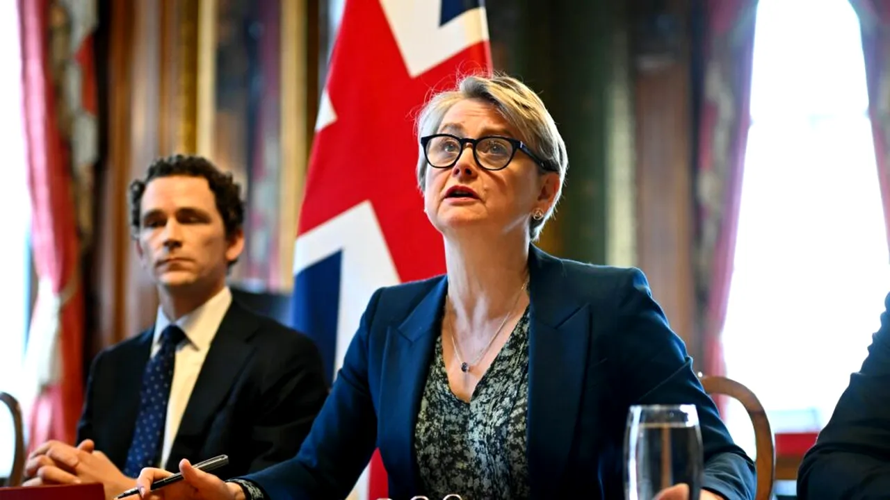 Ministrul britanic de externe declară că atacurile Israelului asupra Libanului sunt „profund dăunătoare”