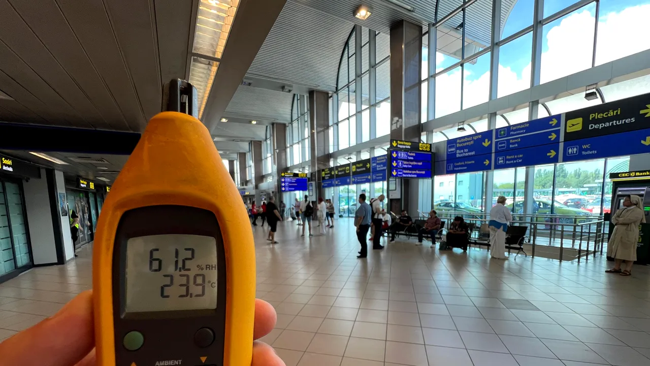 Plângerile pasagerilor au avut ecou. Cinci echipamente suplimentare de aer condiţionat, montate la Aeroportul Otopeni