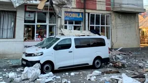 UPDATE: Explozie urmată de incendiu într-un bloc din Brăila