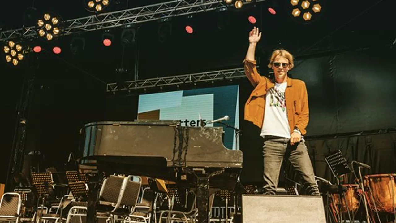 Britanicul Tom Odell cântă la Arenele Romane din Bucureşti în februarie 2019