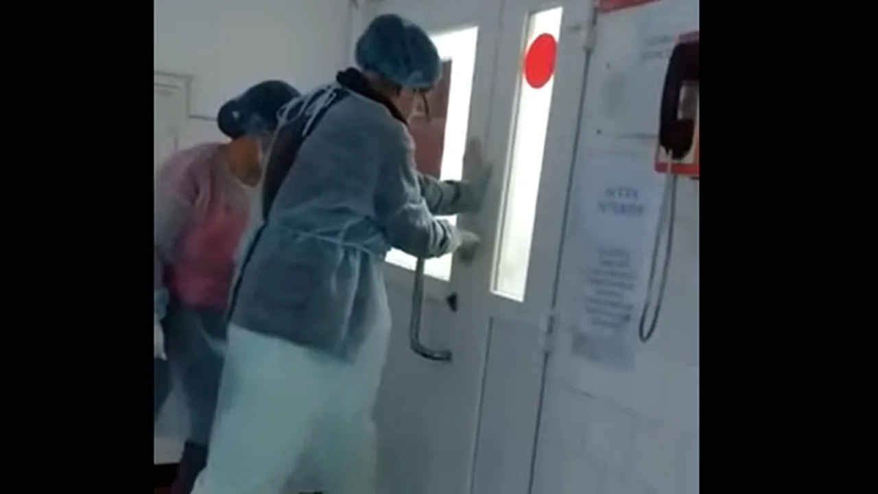 VIDEO Scene filmate într-un spital din Roşiorii de Vede. Un fost primar a „fugit” după ce i s-a transmis că are Covid-19