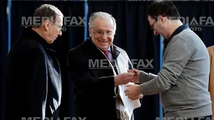 VIDEO Ion Iliescu, în pofida faptului că e interzisă campania electorală: 