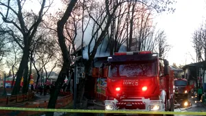 Incendiu la un restaurant din Parcul Orăşelul Copiilor din Capitală - FOTO