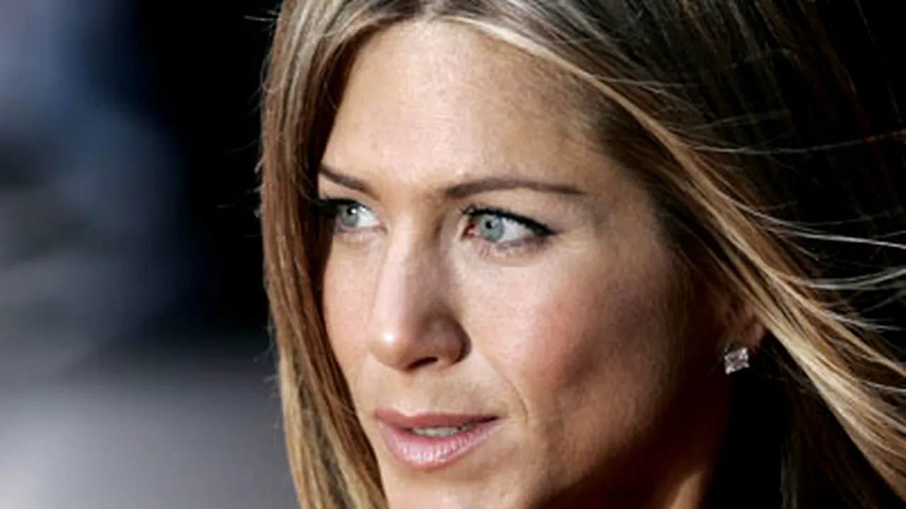 Jennifer Aniston şi-ar dori ca dragostea să fie la fel ca în filme
