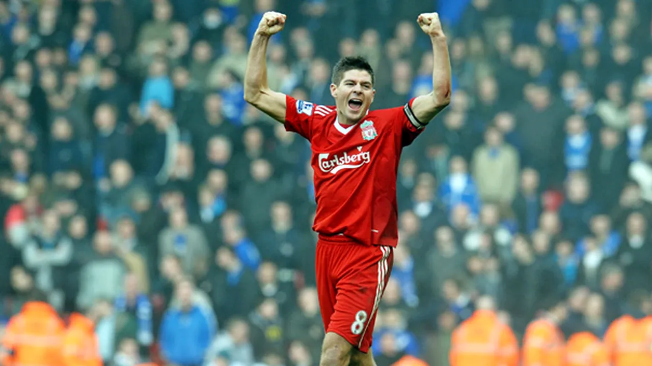 FC Liverpool face eforturi să-şi convingă fanii să nu mai înjure pe melodia dedicată lui Gerrard - VIDEO
