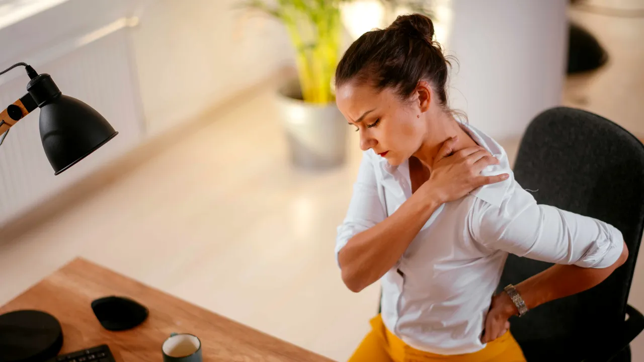 Un studiu dezvăluie cum influenţează statul prelungit riscurile de boli cardiace
