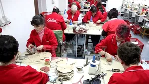 REPORTAJ: Guban, clădită de un om ce abia ştia să scrie. Pantofi pentru Sophia Loren şi Elena Ceauşescu