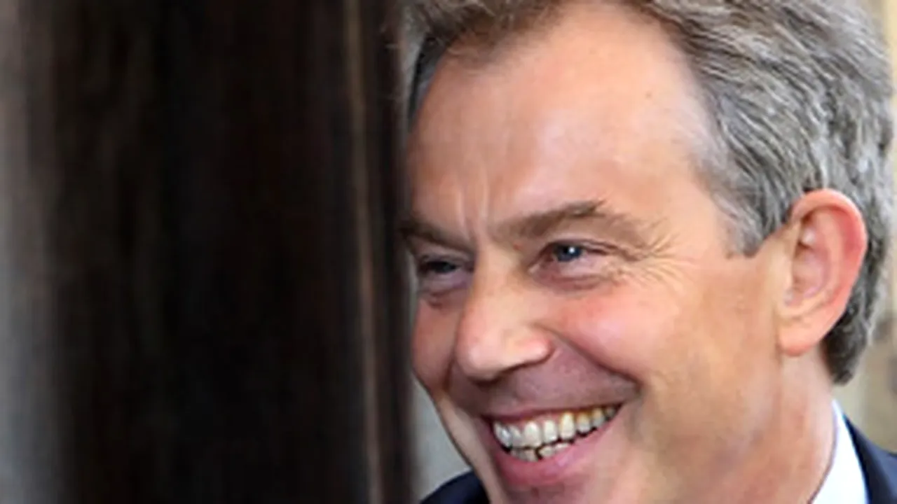 Tony Blair, surprins fără bilet în tren