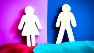 Un ginecolog explică de ce îmbătrânesc femeile de două ori mai repede decât bărbații după menopauză și ce e de făcut
