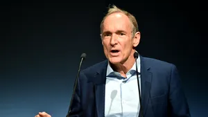 Tim Berners-Lee, fondatorul World Wide Web, intensifică eforturile de reconfigurare a Internetului