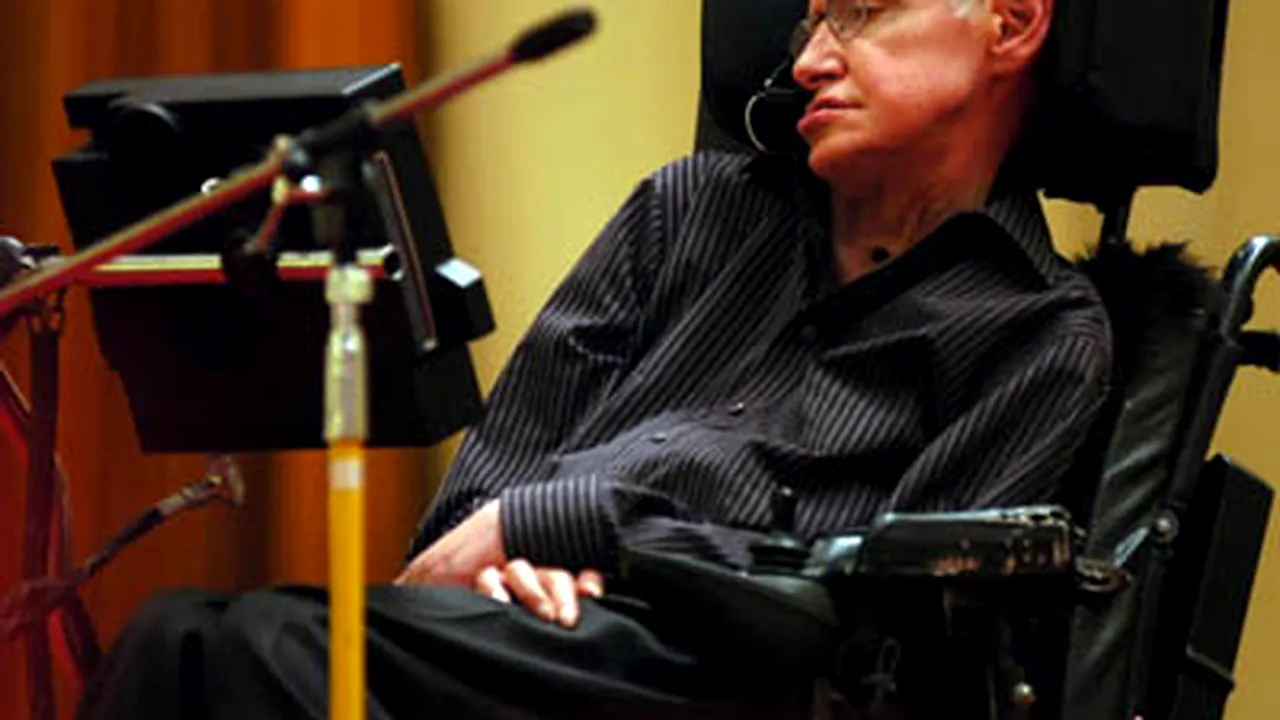 Stephen Hawking renunţă la catedra de matematică de la Cambridge