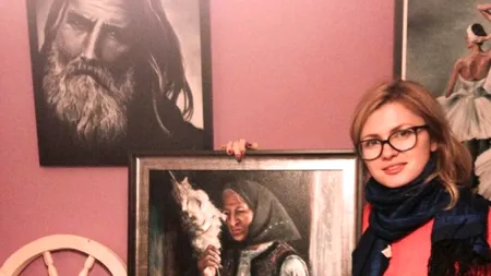Ia pictoriței Roxana Irimia a trecut dintr-un tablou în spațiul urban, devenind simbol al identității românești. „Fiecare cusătură, semn și motiv gorjean poartă o poveste despre cosmos, viață și comunitate”