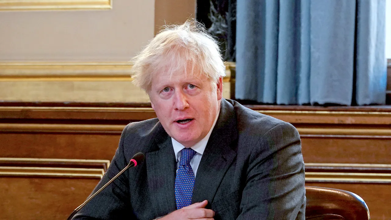 FMI şi-a revizuit în scădere estimările pentru economia britanică