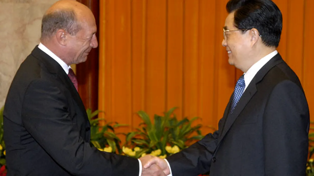 Traian Băsescu se întâlneşte cu Hu Jintao, în iulie, la Beijing