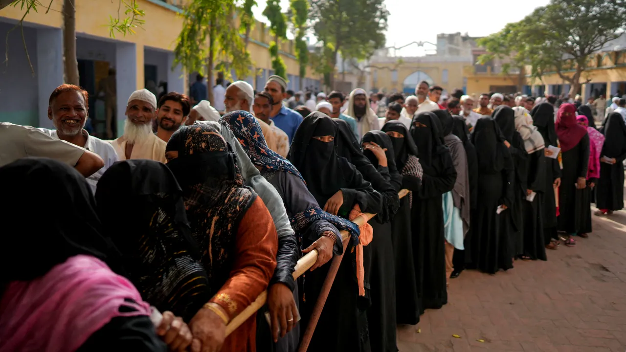 India începe să voteze în a doua fază a alegerilor