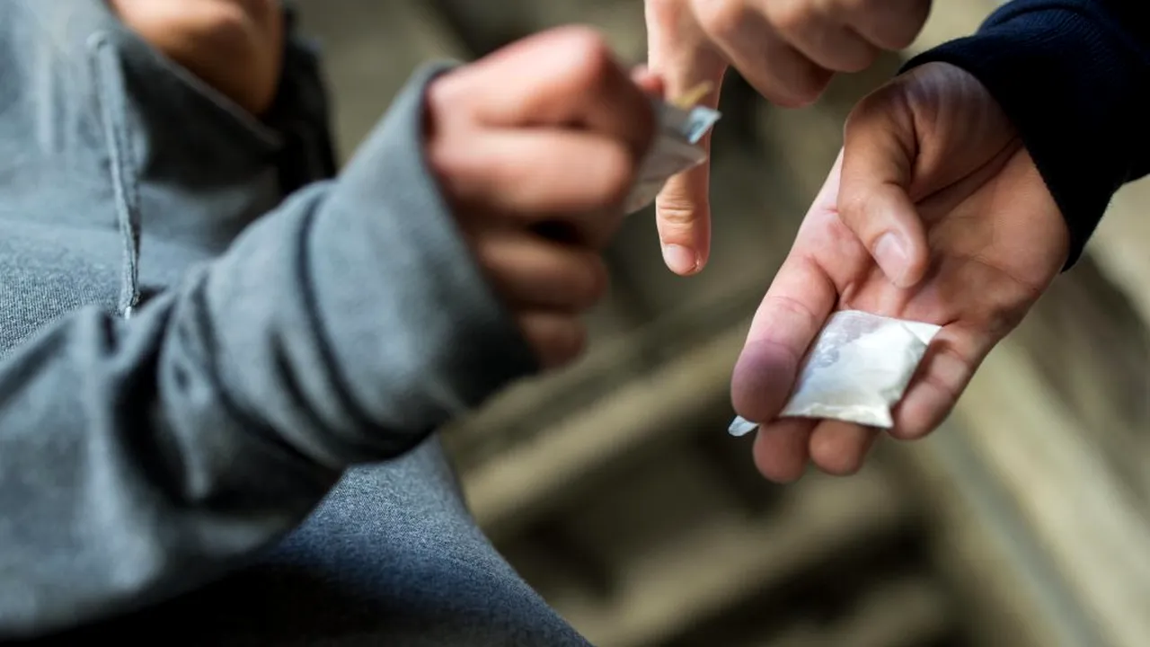 Trafic de cocaină în Capitală. Doi bărbați au fost reținuți
