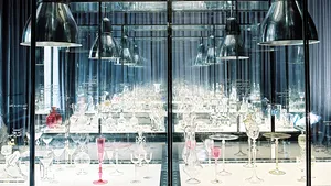 O companie chineză cumpără producătorul francez de cristal Baccarat, fondat în urmă cu 253 de ani