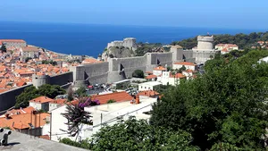 Românii au devenit interesaţi de Albania, Slovenia şi Croaţia ca destinaţii de vacanţă