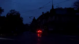 Războiul din Ucraina, ziua 819. Un atac cu drone lasă fără electricitate un oraş din nord-estul Ucrainei / Marea Britanie afirmă că Beijingul a oferit Rusiei ,,ajutor letal” pentru invazia din Ucraina