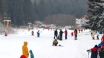 Se schiază în Poiana Brașov. Pârtiile Bradul și Stadion au fost deschise