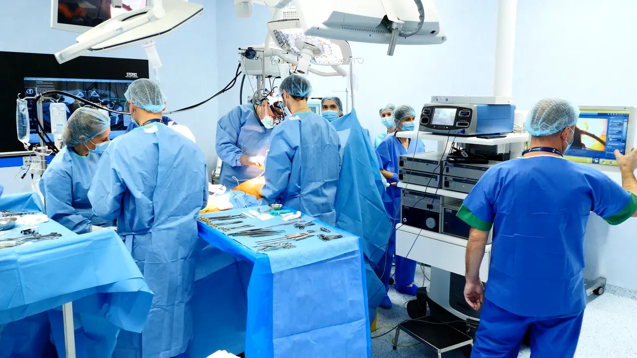 (P) Acreditare internaţională pentru chirurgia cardiovasculară de la SANADOR 