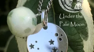 FOTO Bijuterii memorabile din lapte matern, placentă, păr şi cenuşă. Afacerea de succes a unei angajate din Serviciul Naţional de Sănătate