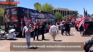 Americanii sunt tot mai greu de ţinut în casă. Mii de oameni cer redeschiderea economiei 