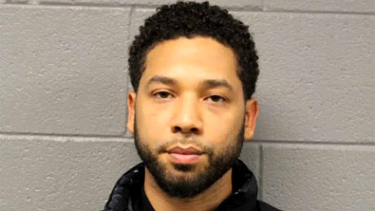 Actorul Jussie Smollett, dat în judecată de autorităţi, după ce a REFUZAT să achite cheltuielile făcute de poliţişti pentru investigarea falsului atac rasist