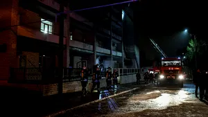 Trei pacienţi şi un medic au murit într-un incendiu izbucnit în secţia de Terapie Intensivă a unui spital din Ucraina