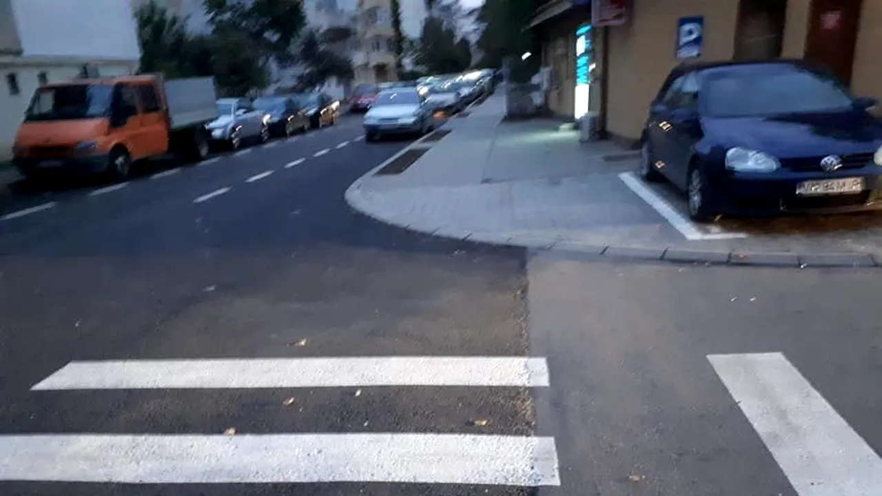 Motivul pentru care două treceri de pietoni din Focşani au devenit virale pe Facebook | FOTO