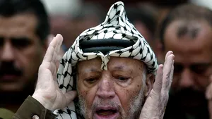 Palestinieni răniţi în confruntări cu forţele israeliene, la comemorarea morţii lui Yasser Arafat