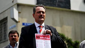 Giugula îl acuză pe Negoiţă că a construit locuri de joacă cu fima soţiei