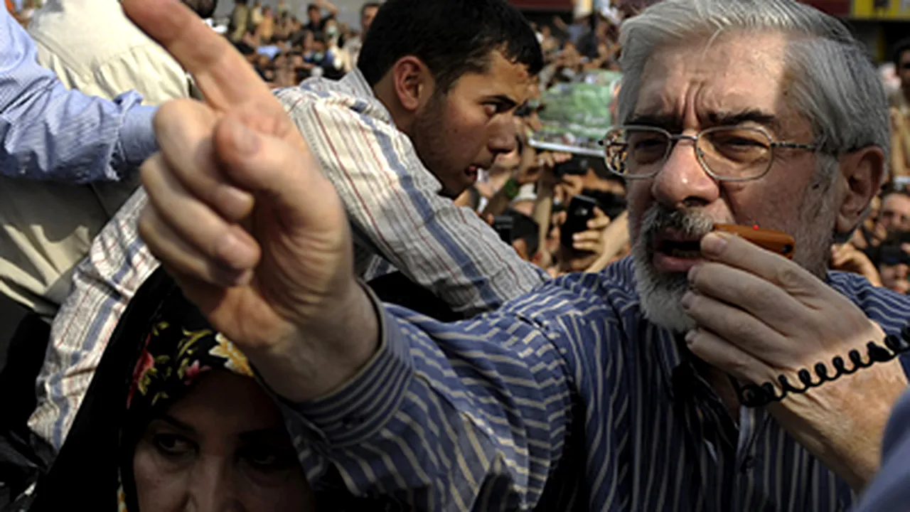 Liderul opoziţiei iraniene, Mir Hossein Moussavi, va lansa un Front Politic