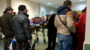 GALERIE FOTO Număr aproape dublu de pacienţi la UPU Iaşi în 24 de ore