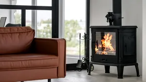 Top 5 şeminee pe lemne moderne şi elegante pentru interiorul casei tale