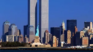 17 ani de la cele mai grave atentate 9/11: Două avioane deturnate au lovit turnurile WTC - O tragedie care a declanşat războiul fără sfârşit împotriva radicalismului islamic