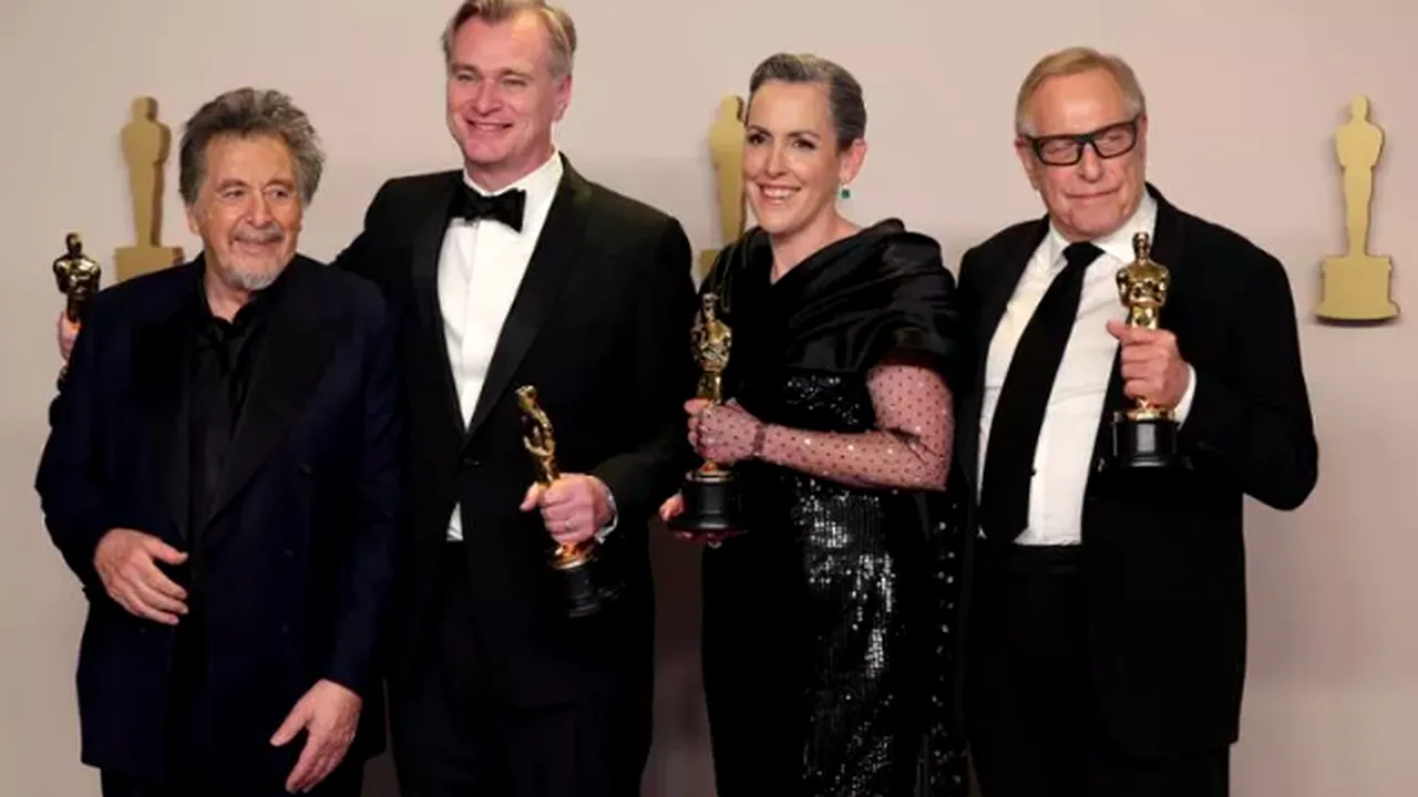Premiile Oscar 2024. Oppenheimer a luat caimacul: 7 statuete. Cei mai buni actori au fost desemnaţi Emma Stone şi Cillian Murphy. Cel mai bun film străin a fost ales „Zona de interes”