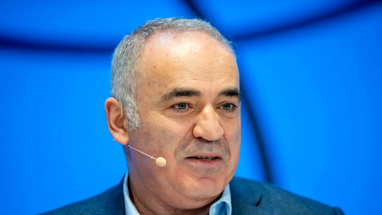Ministrul de Externe al României s-a întâlnit cu celebrul şahist Gari Kasparov