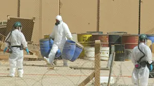 Sute de tone de uraniu din Irak au fost transportate în Canada