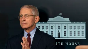 Populaţia SUA, avertizată că vor veni vremuri grele în lupta cu epidemia de Covid-19. Dr. Tony Fauci: „Pregătiţi-vă pentru 100,000 de morţi”