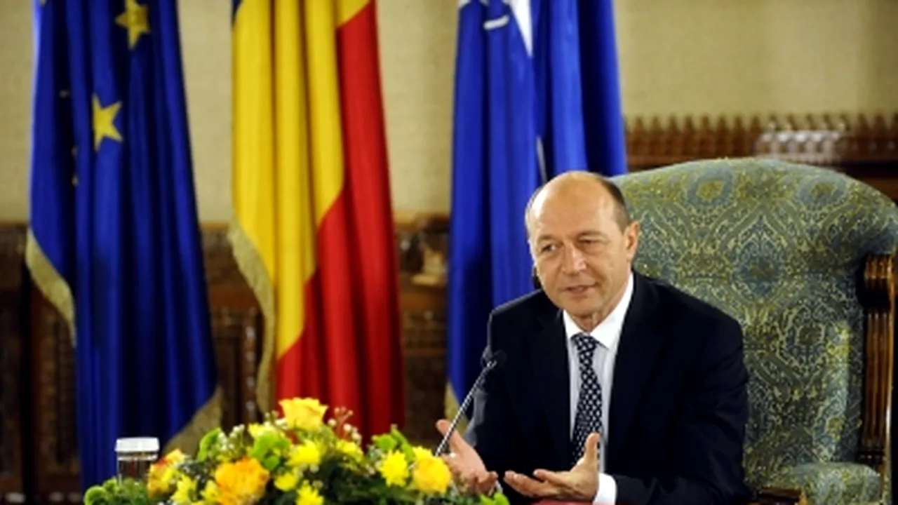 Băsescu: Să avem încredere că orice moment dificil poate fi depăşit