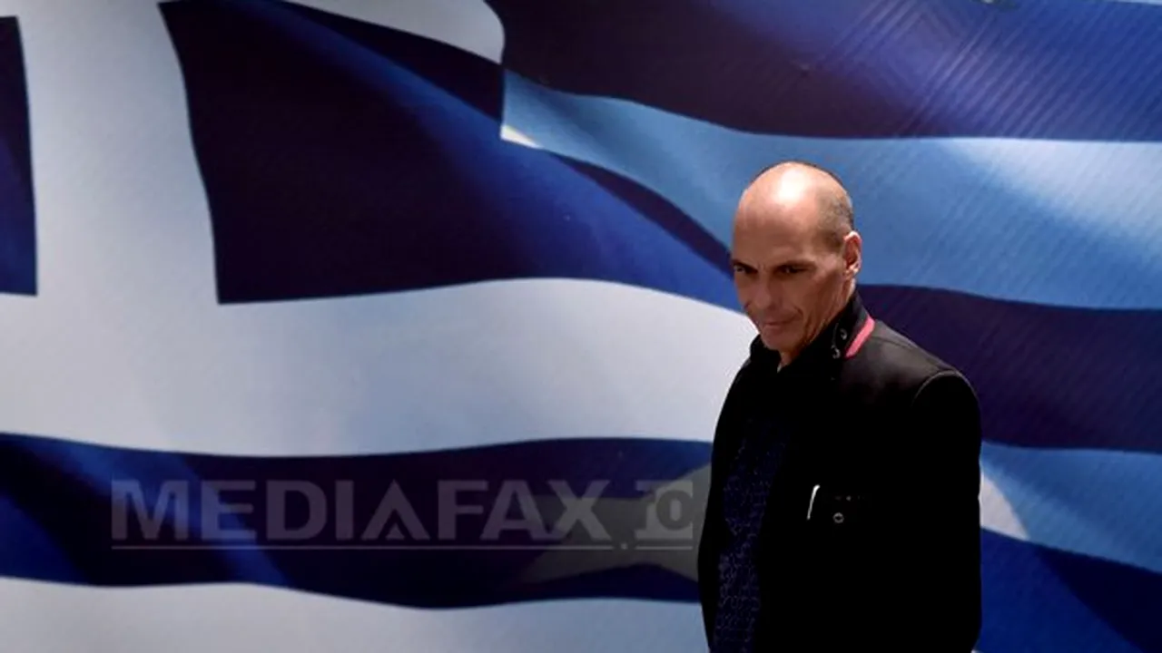 Fostul ministru grec de Finanţe Yanis Varoufakis, atacat de un grup de bărbaţi necunoscuţi 