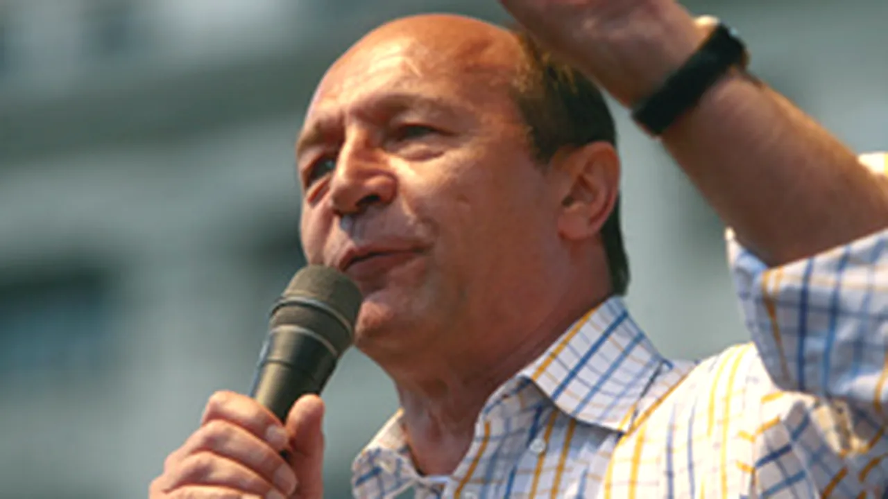 Băsescu: Statul poate oferi puieţi celor 22 de milioane de români ca să-i planteze