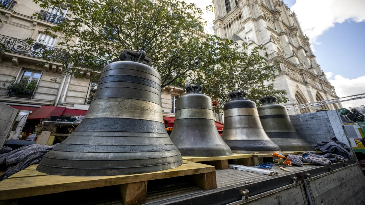 Cu 3 luni înainte de redeschidere, Catedrala Notre-Dame are din nou 8 clopote în clopotniţa nordică