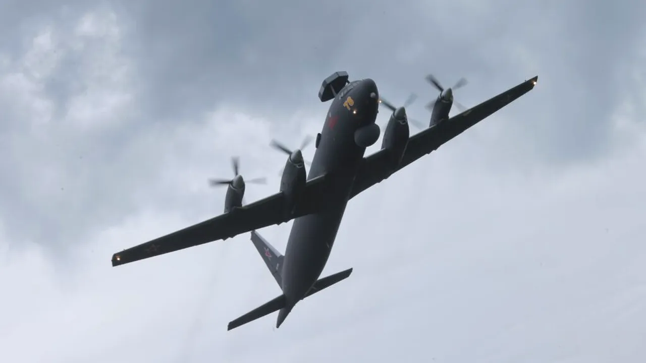Avion rus interceptat de avioane britanice după pătrunderea în spațiul aerian polonez