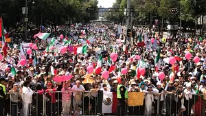 Külügy: 20 romániai turista rekedt Mexikóban egy spontán tiltakozás miatt